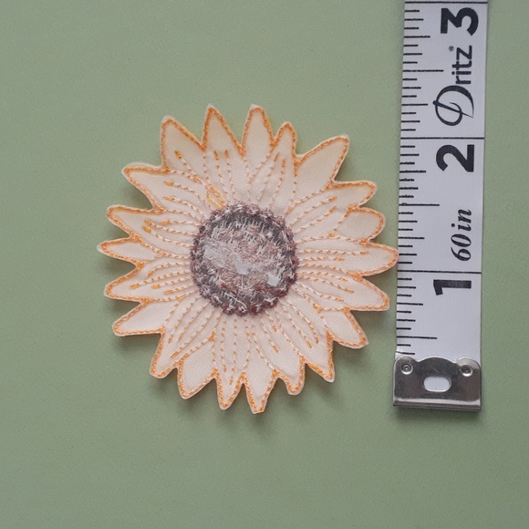 Sunflower patch - Picture 3 of 3